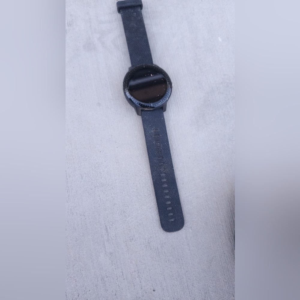 Garmin Vivoactive 3 Music, GPS Smartwatch with Music Storage